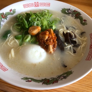 肉味噌豚骨ラーメン